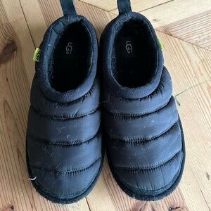 UGG Tasman LTA Slipper in Black Big Boy 4